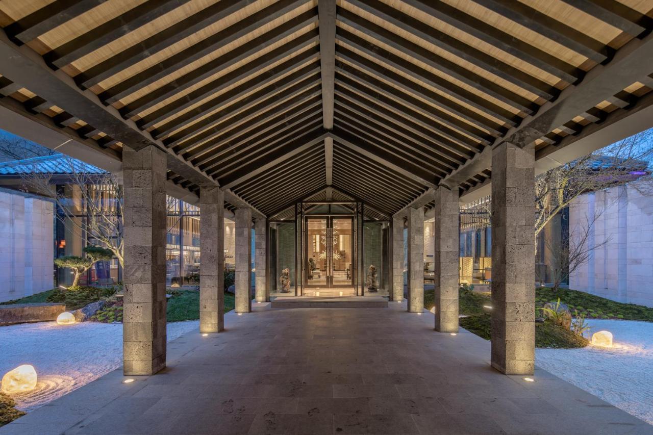 Howard Johnson Huashuiwan Hot Springs Resort Çengdu Dış mekan fotoğraf